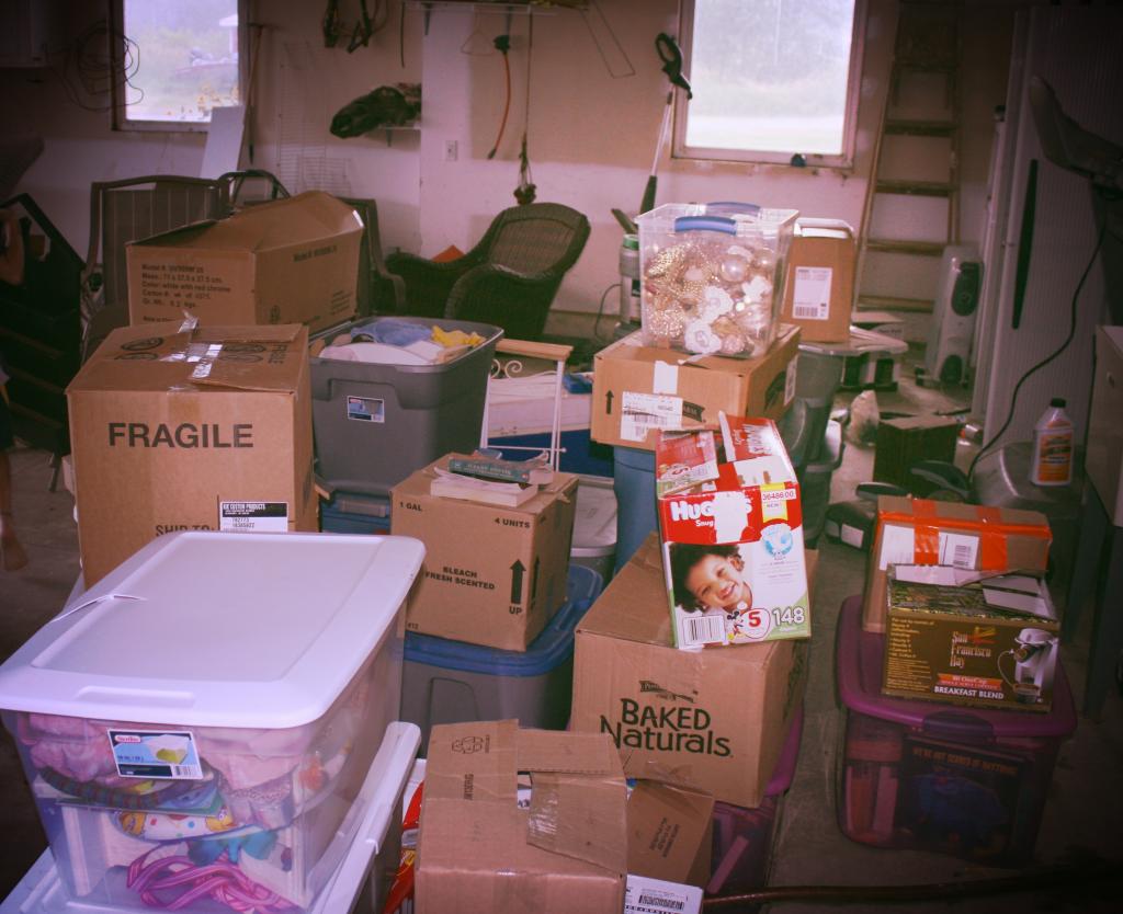 Days and Nights – Packing, Raining, and Bugs